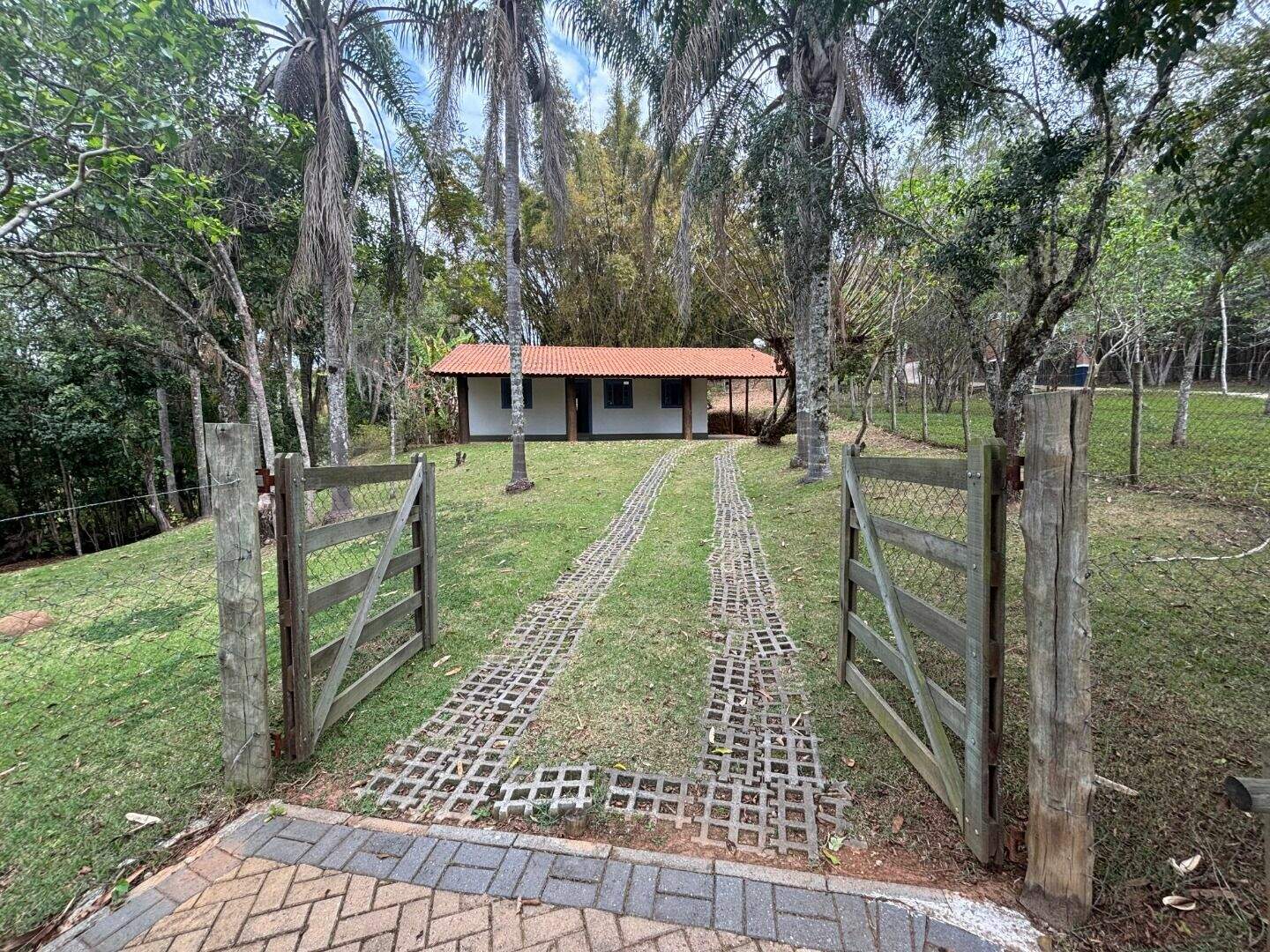 Casa para aluguel no Centro: 