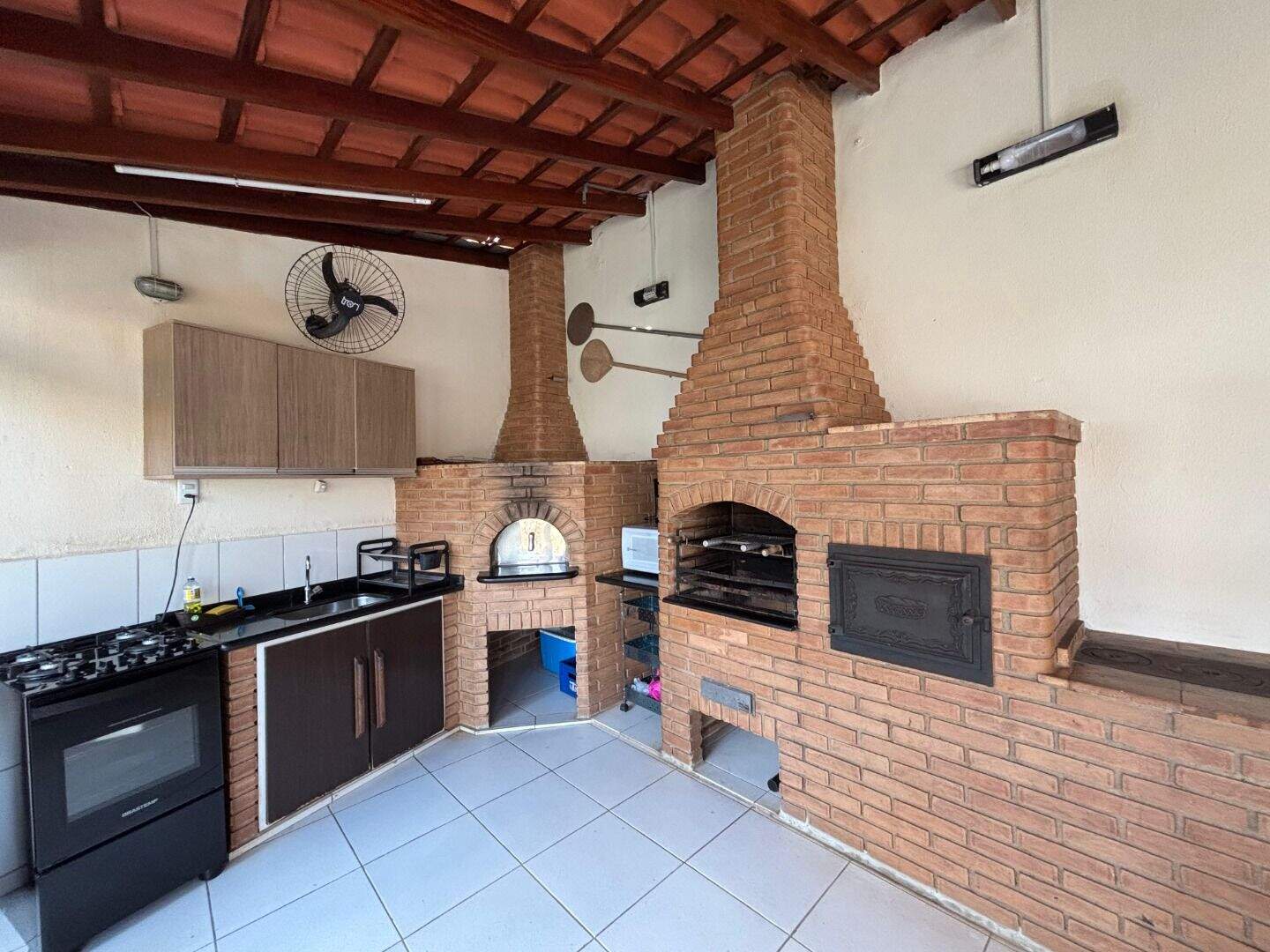 Casa para aluguel no Itapema: 