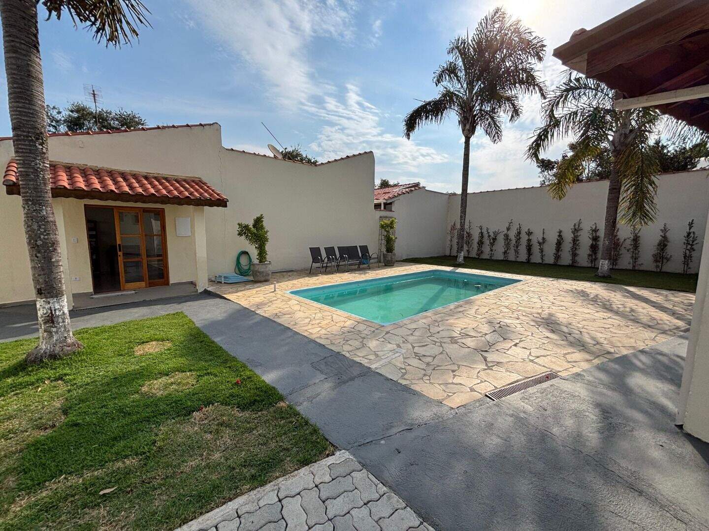 Casa para aluguel no Itapema: 