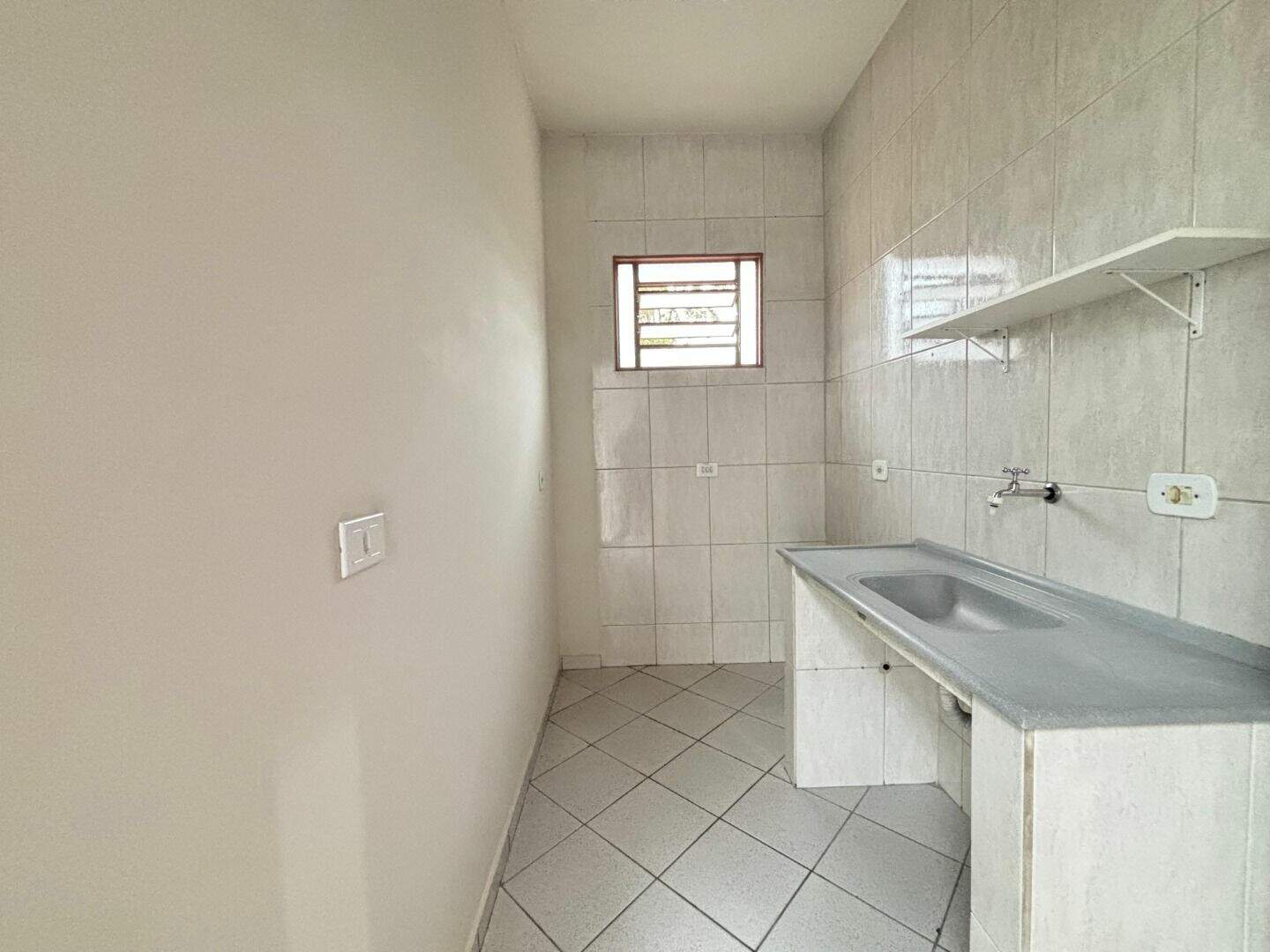 Kitnet para aluguel no Centro: 