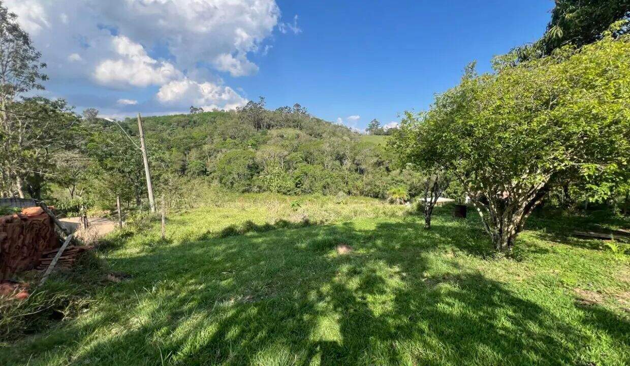 Terreno à venda no Bairro do Salto: 