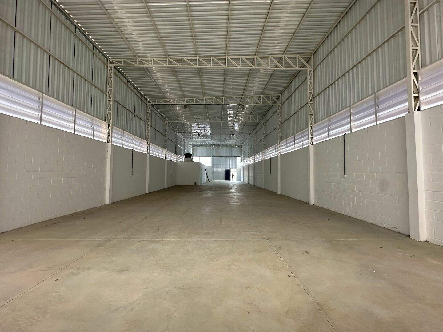 Galpão para aluguel no Lambari: 