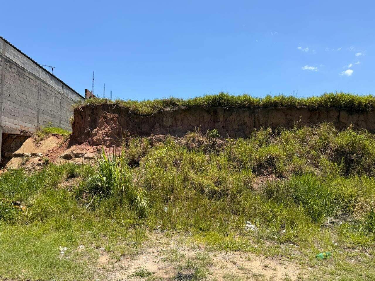 Terreno à venda no Nova Paratei: 