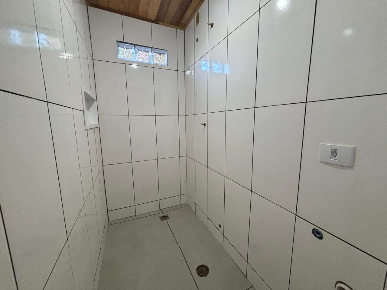 Casa para aluguel no Estância Guararema: 