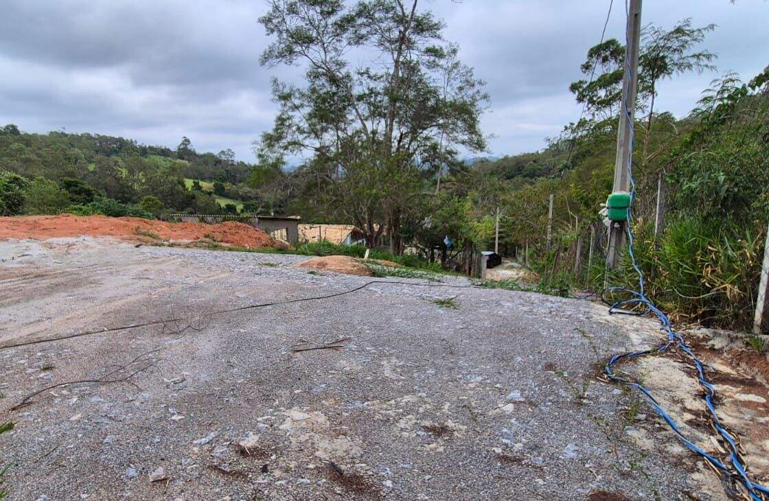 Terreno à venda no Paião: 