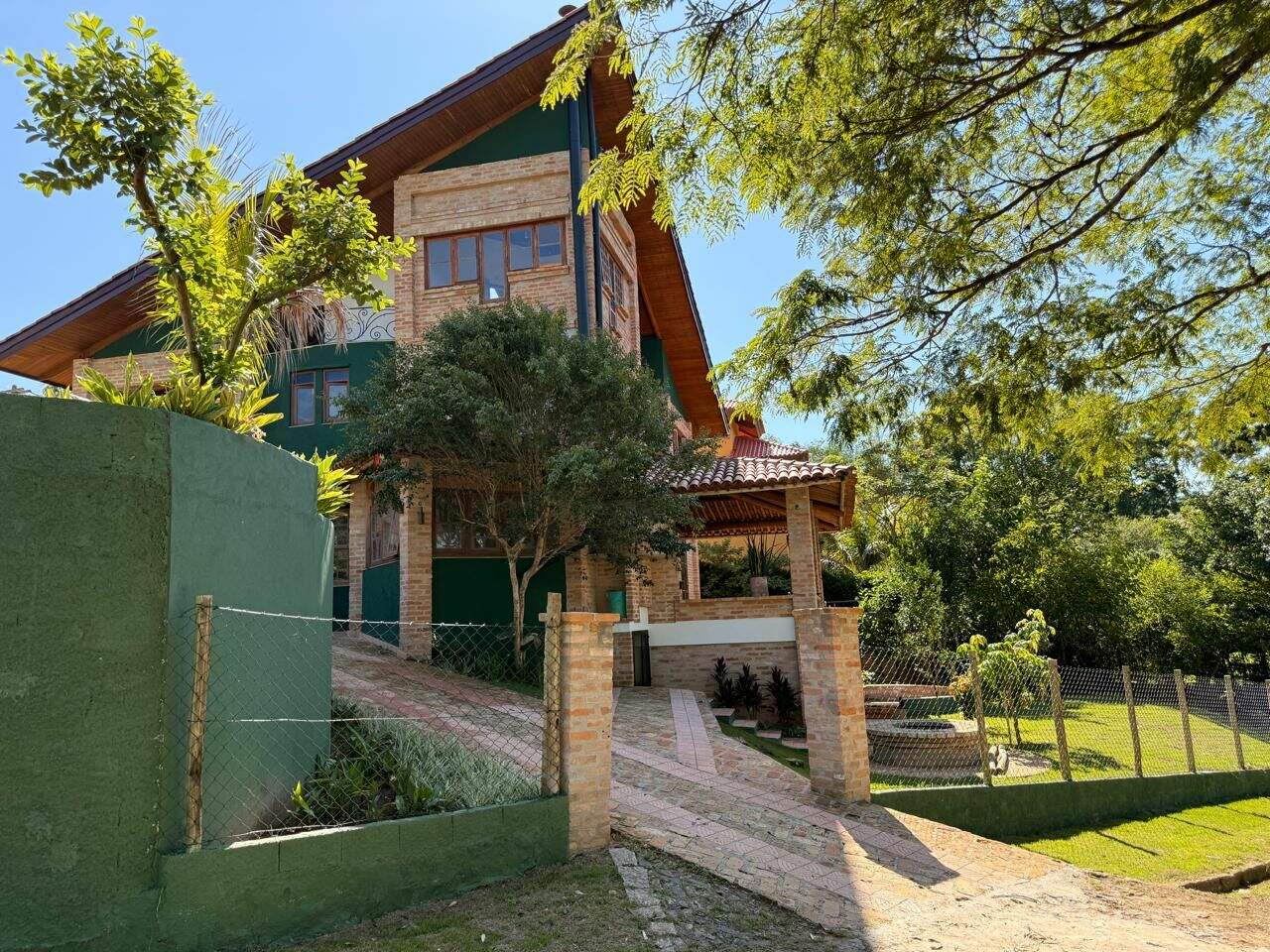 Casa à venda no Paião: 