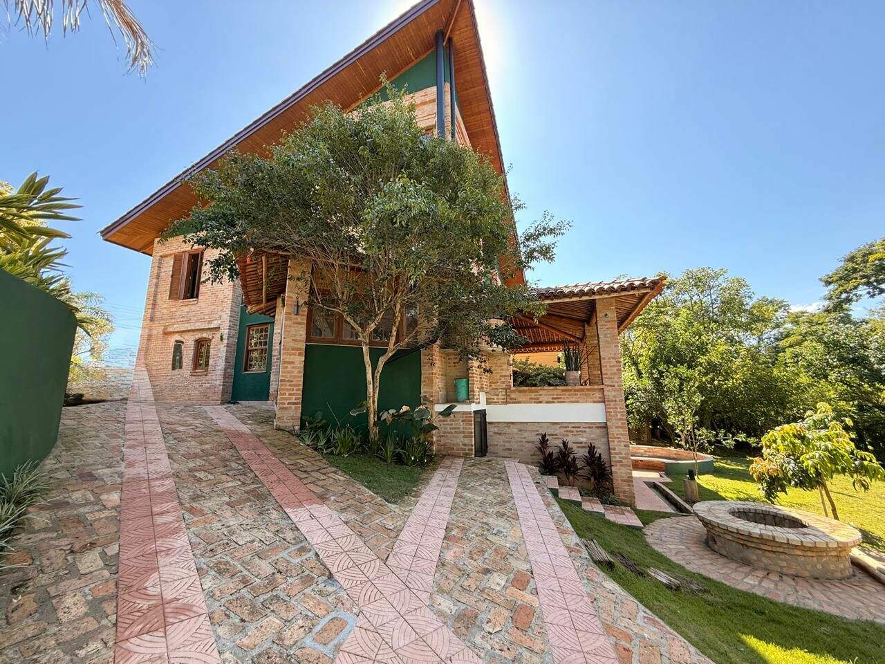 Casa à venda no Paião: 