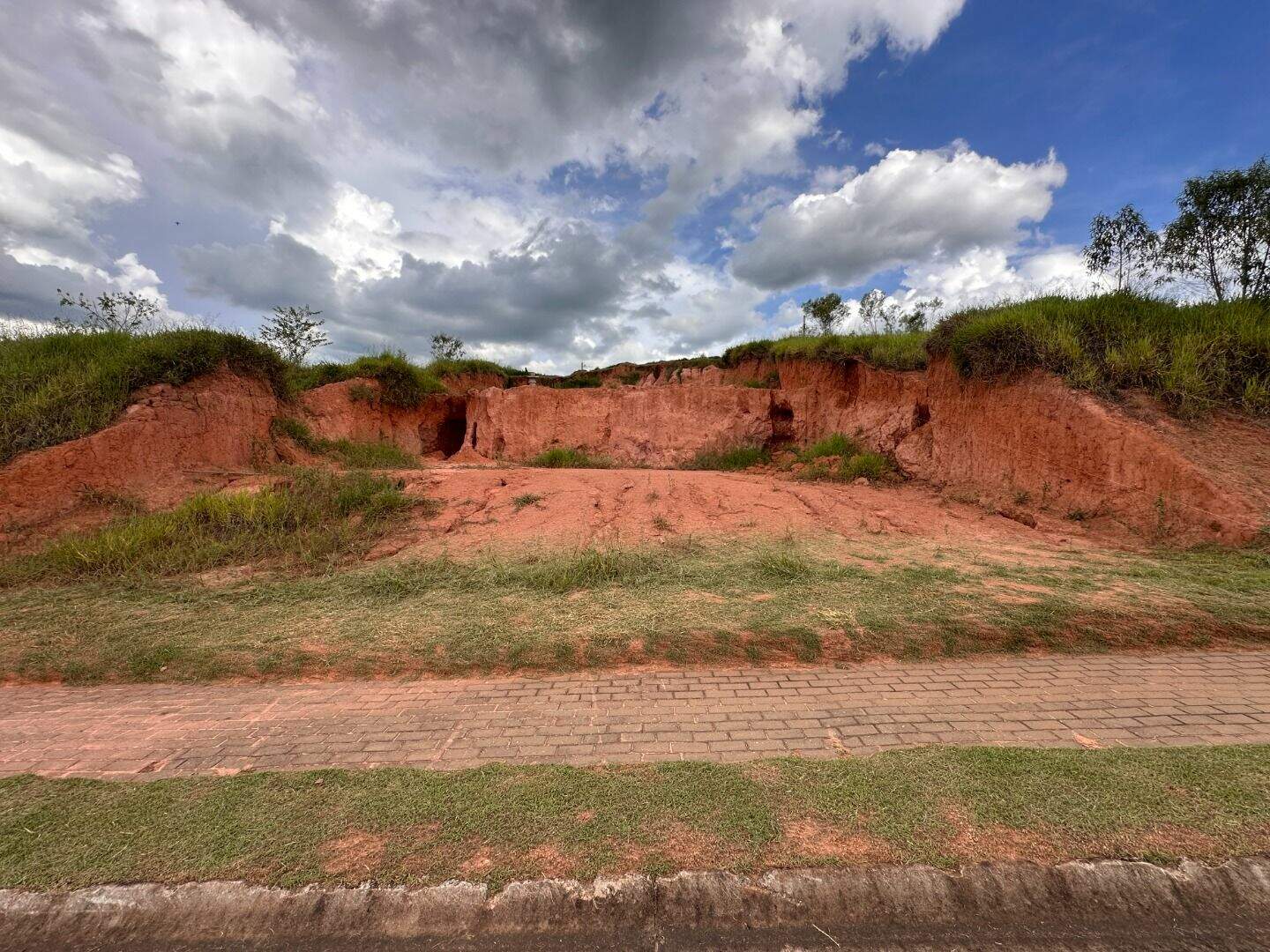 Terreno à venda no Ipiranga: 