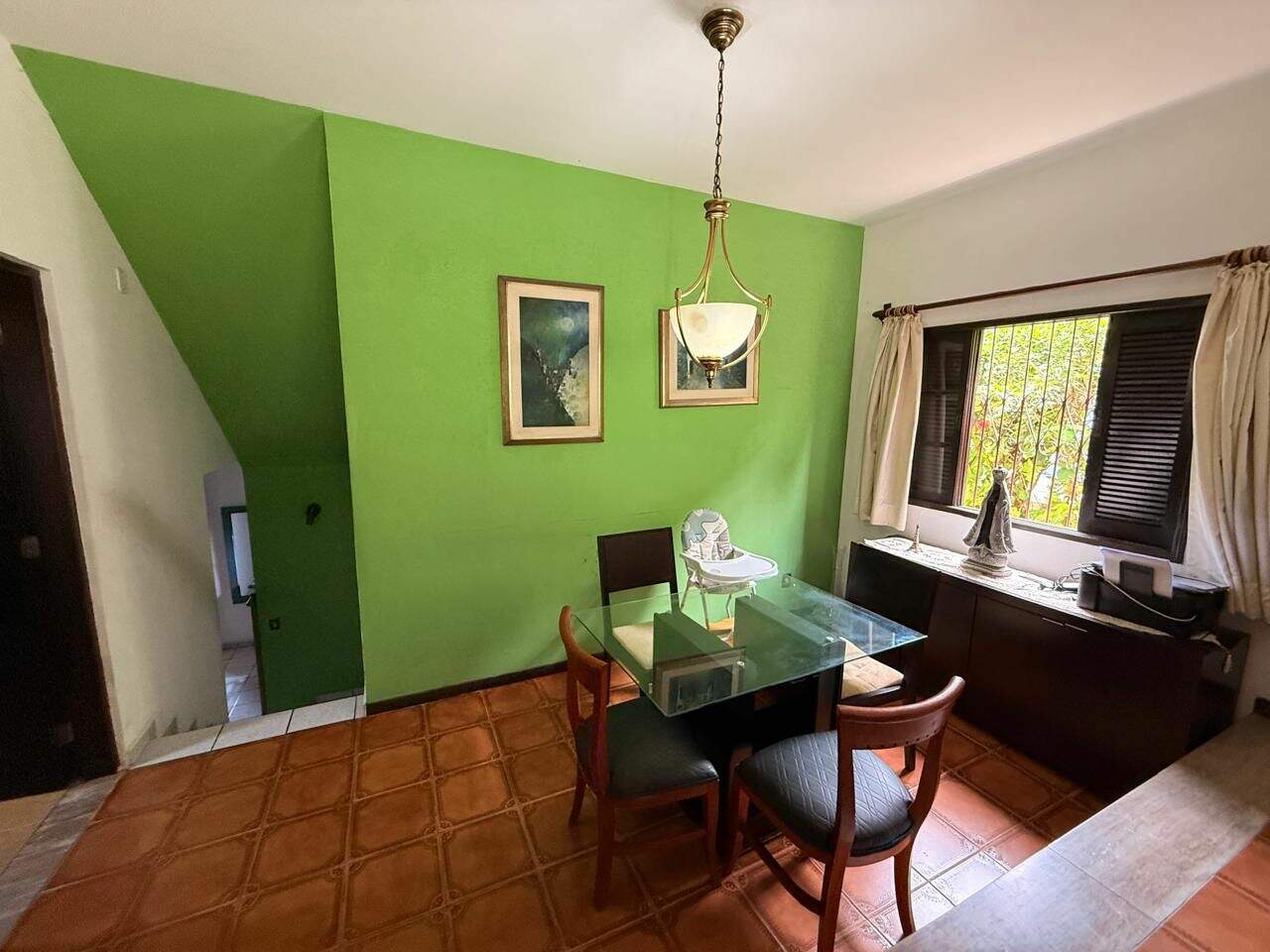 Casa à venda no Centro: 
