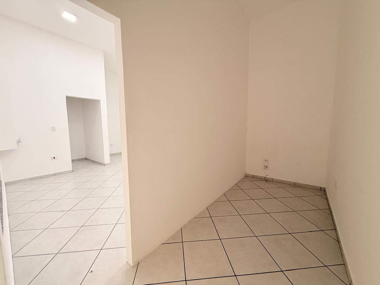 Sala para aluguel no Centro: 