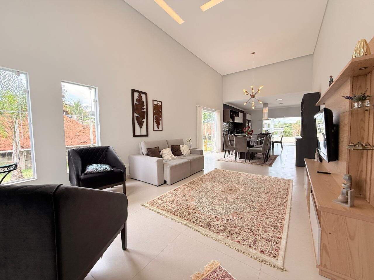 Casa à venda no Cerejeira: 
