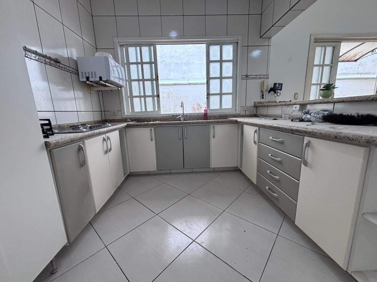 Casa para aluguel no Centro: 