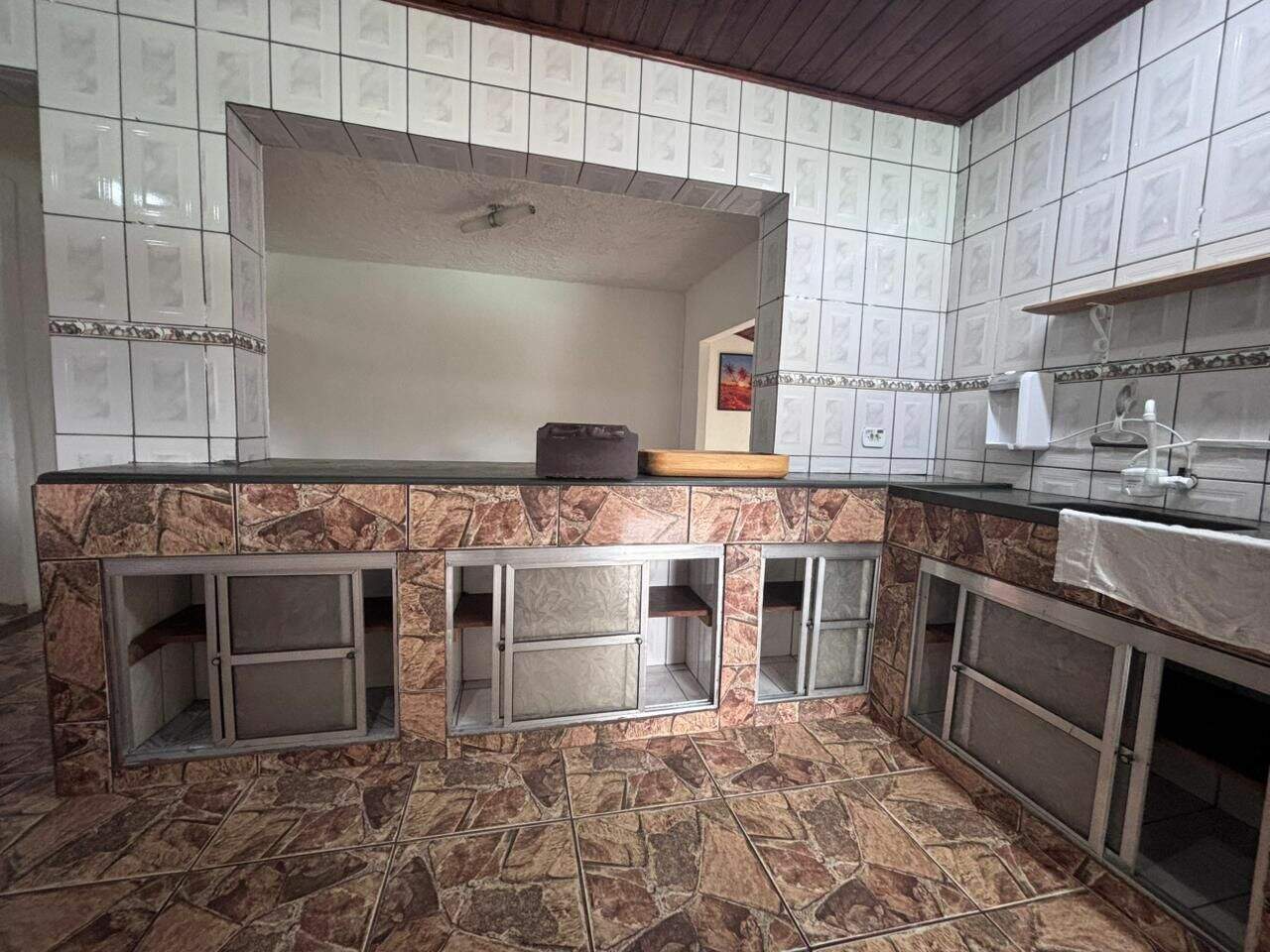 Casa para aluguel no Itapema: 