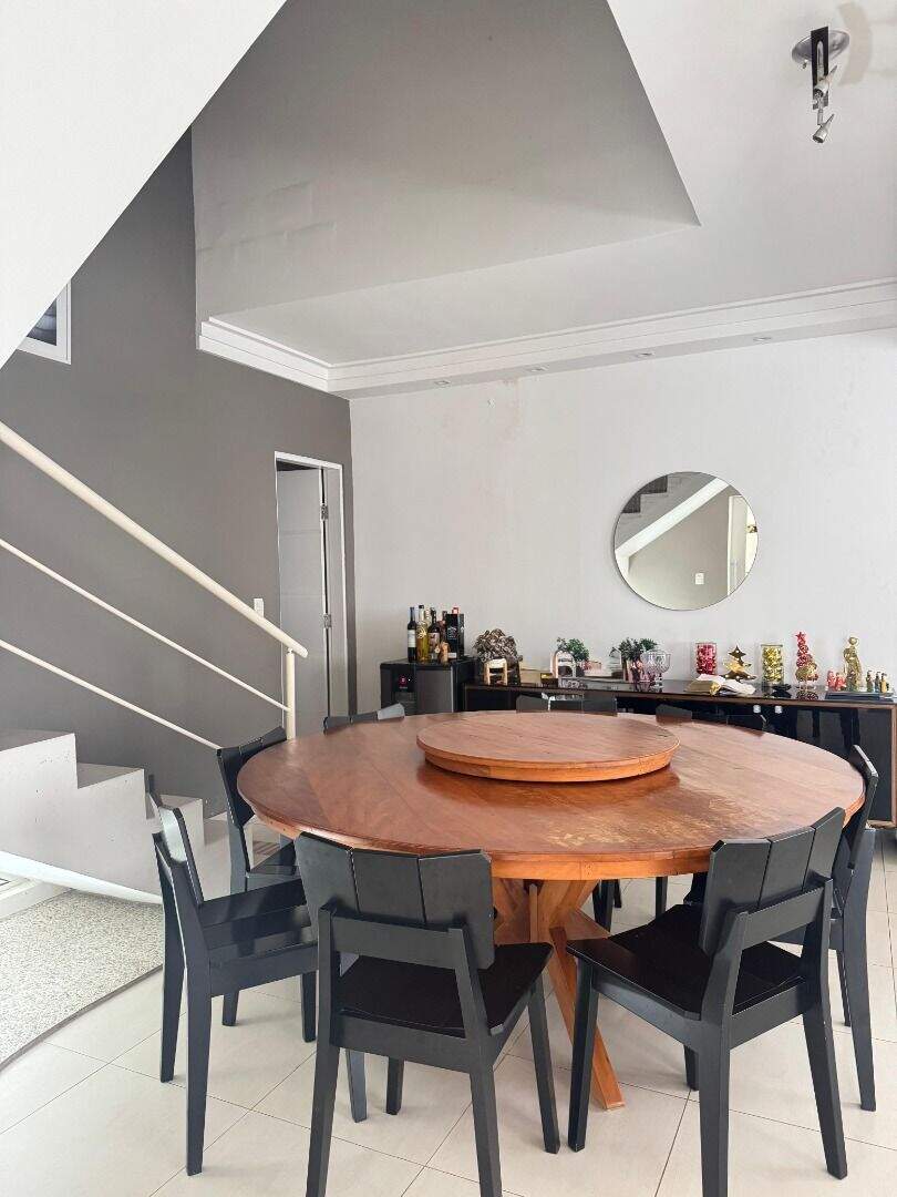 Casa à venda no Centro: 
