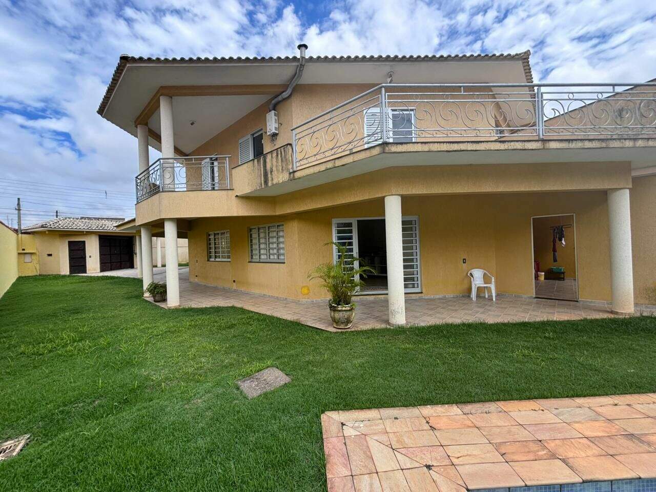 Sobrado à venda no Itapema: 