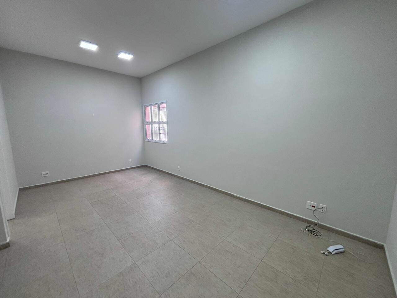 Sala para aluguel no Ajuda: 