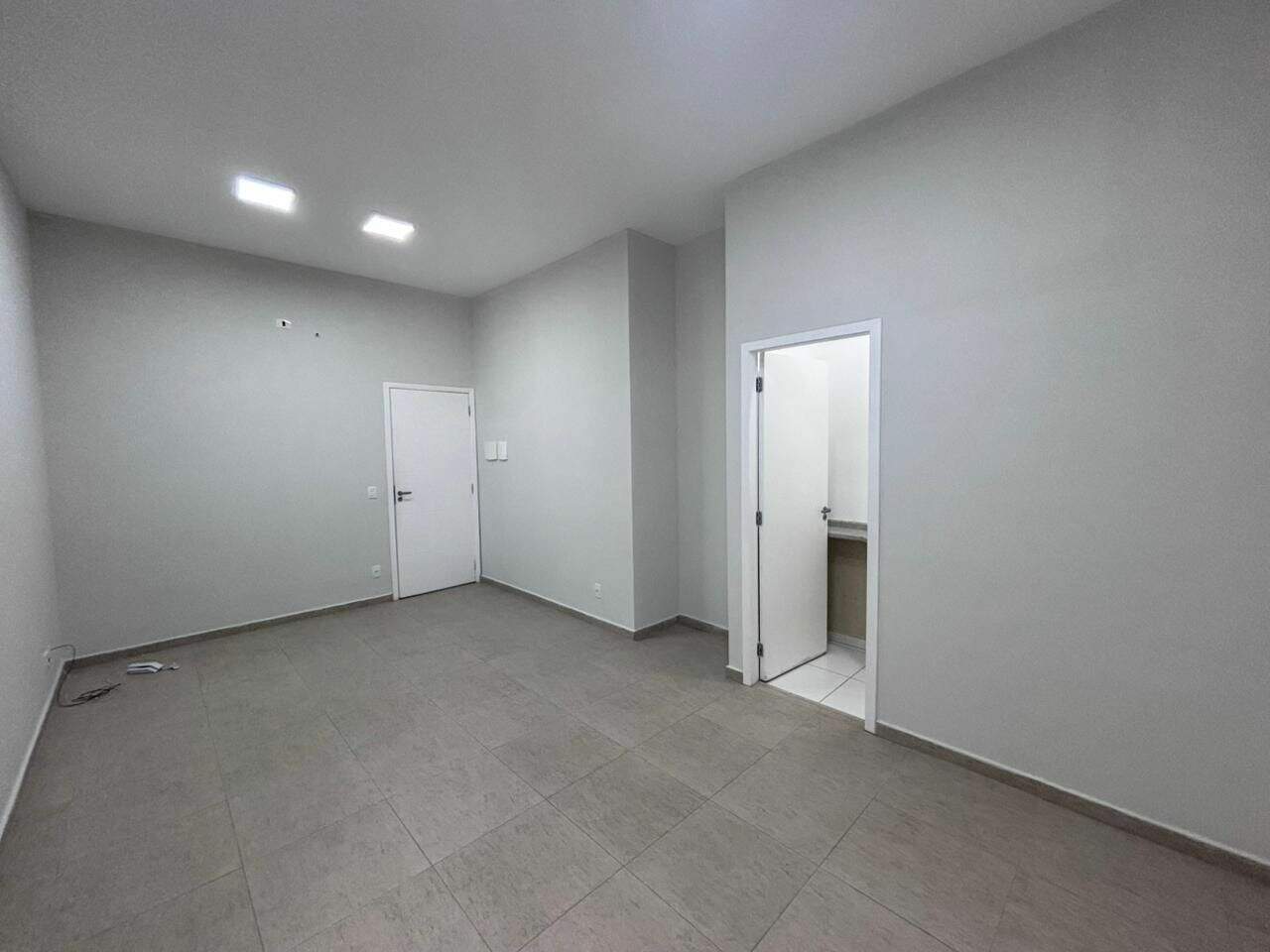 Sala para aluguel no Ajuda: 