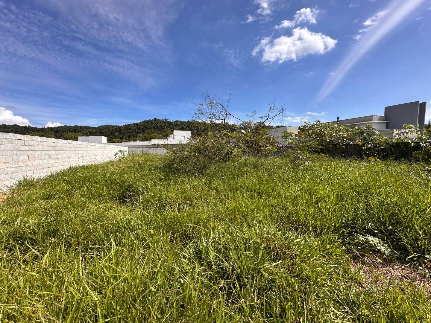 Terreno à venda no Estância Guararema: 