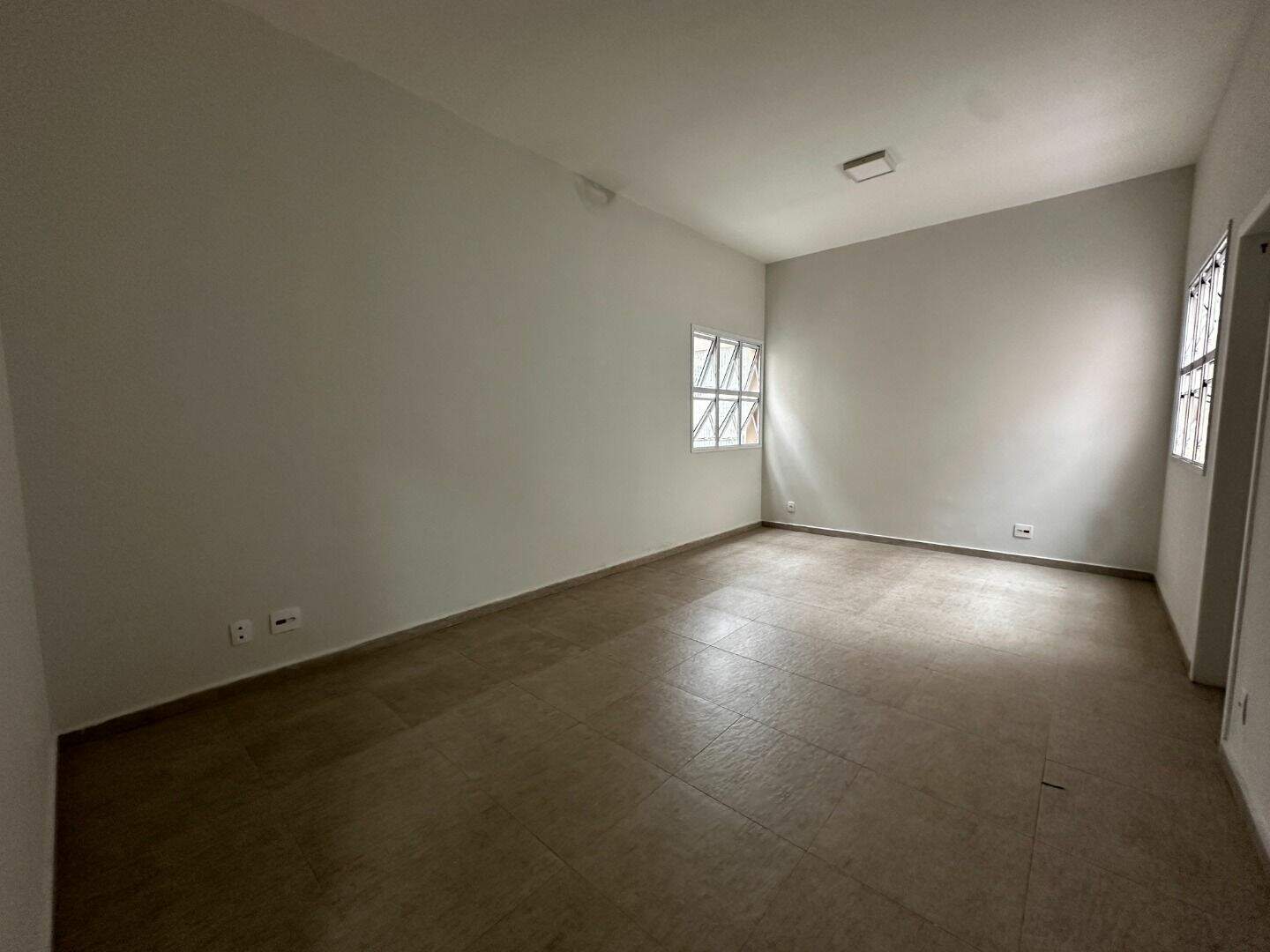 Sala para aluguel no Ajuda: 