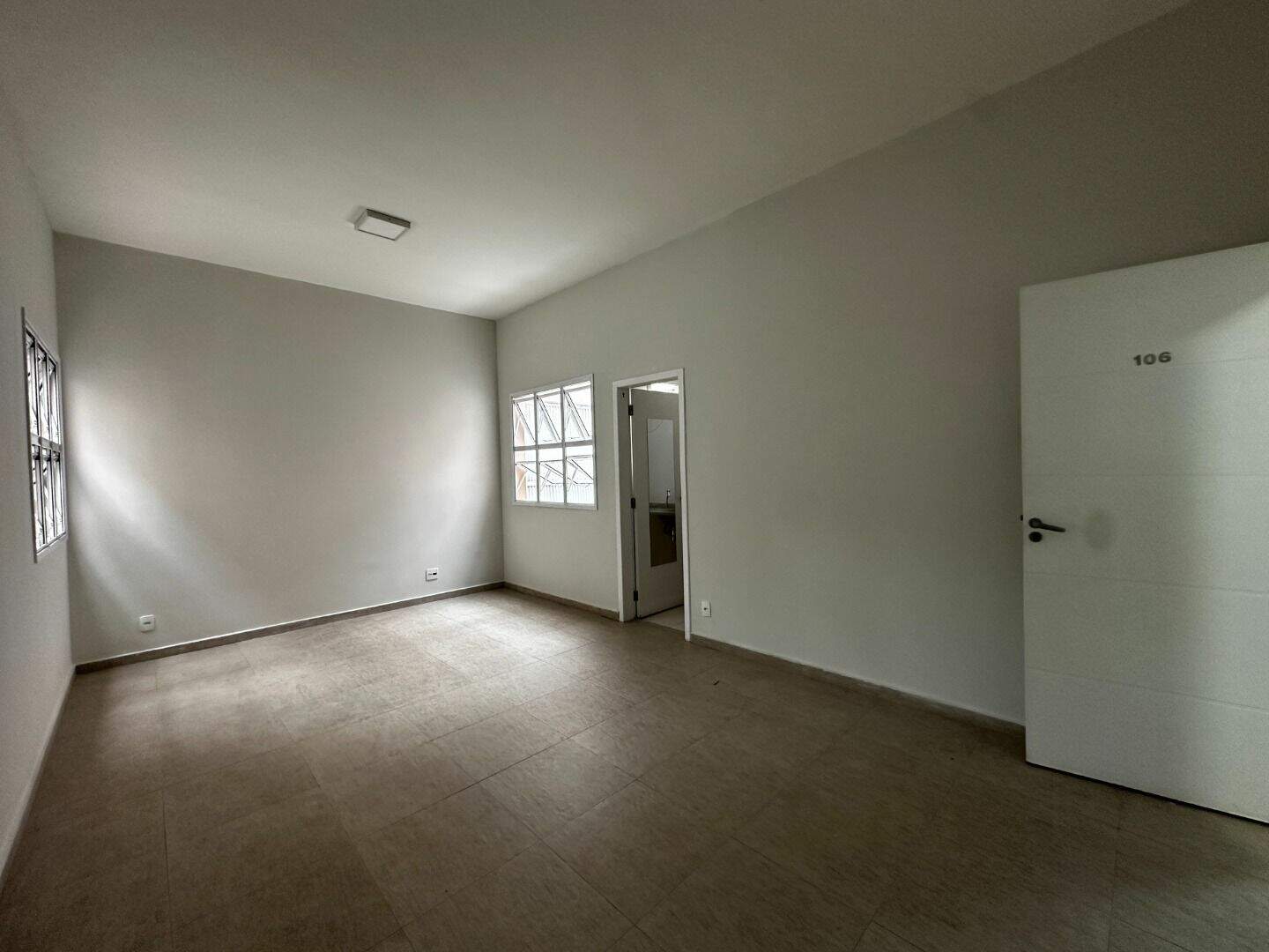 Sala para aluguel no Ajuda: 