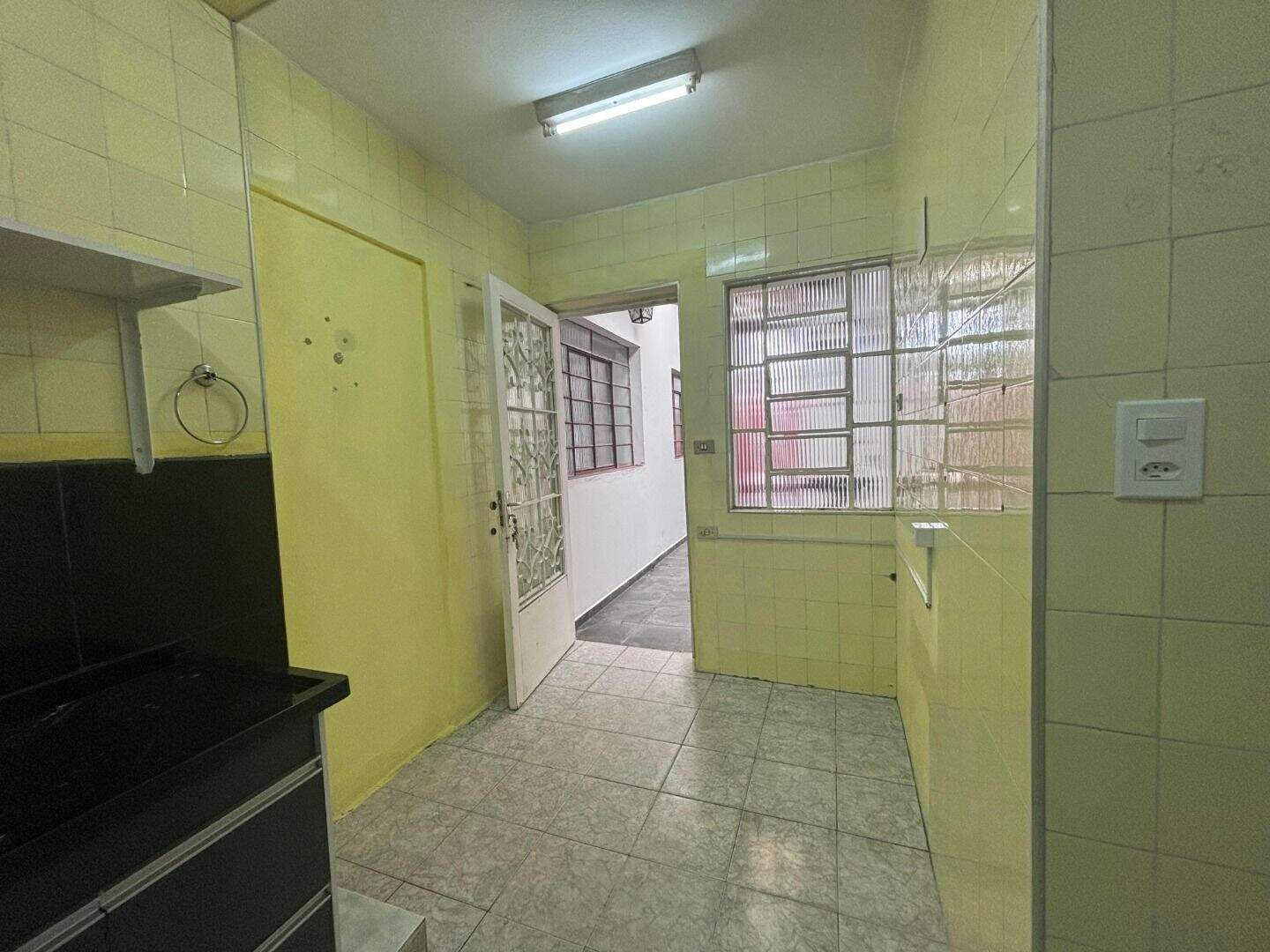 Kitnet para aluguel no Centro: 