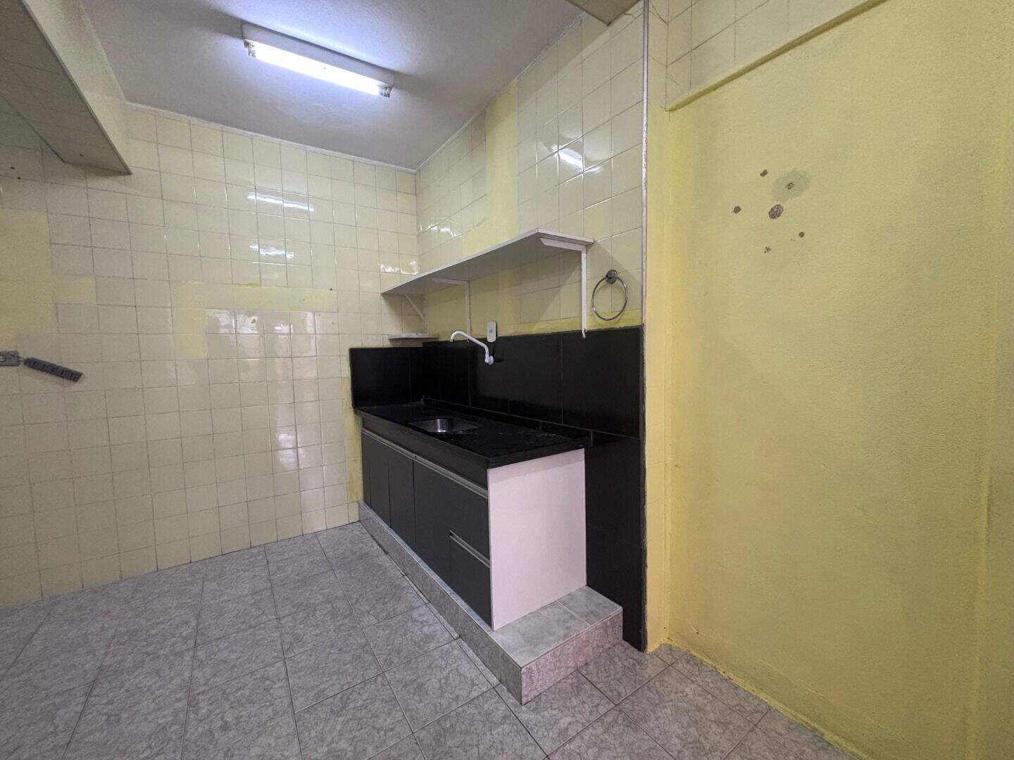Kitnet para aluguel no Centro: 