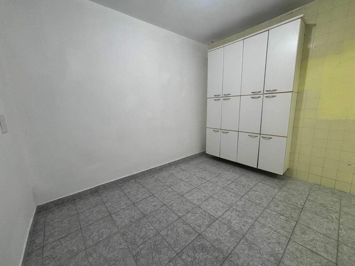 Kitnet para aluguel no Centro: 