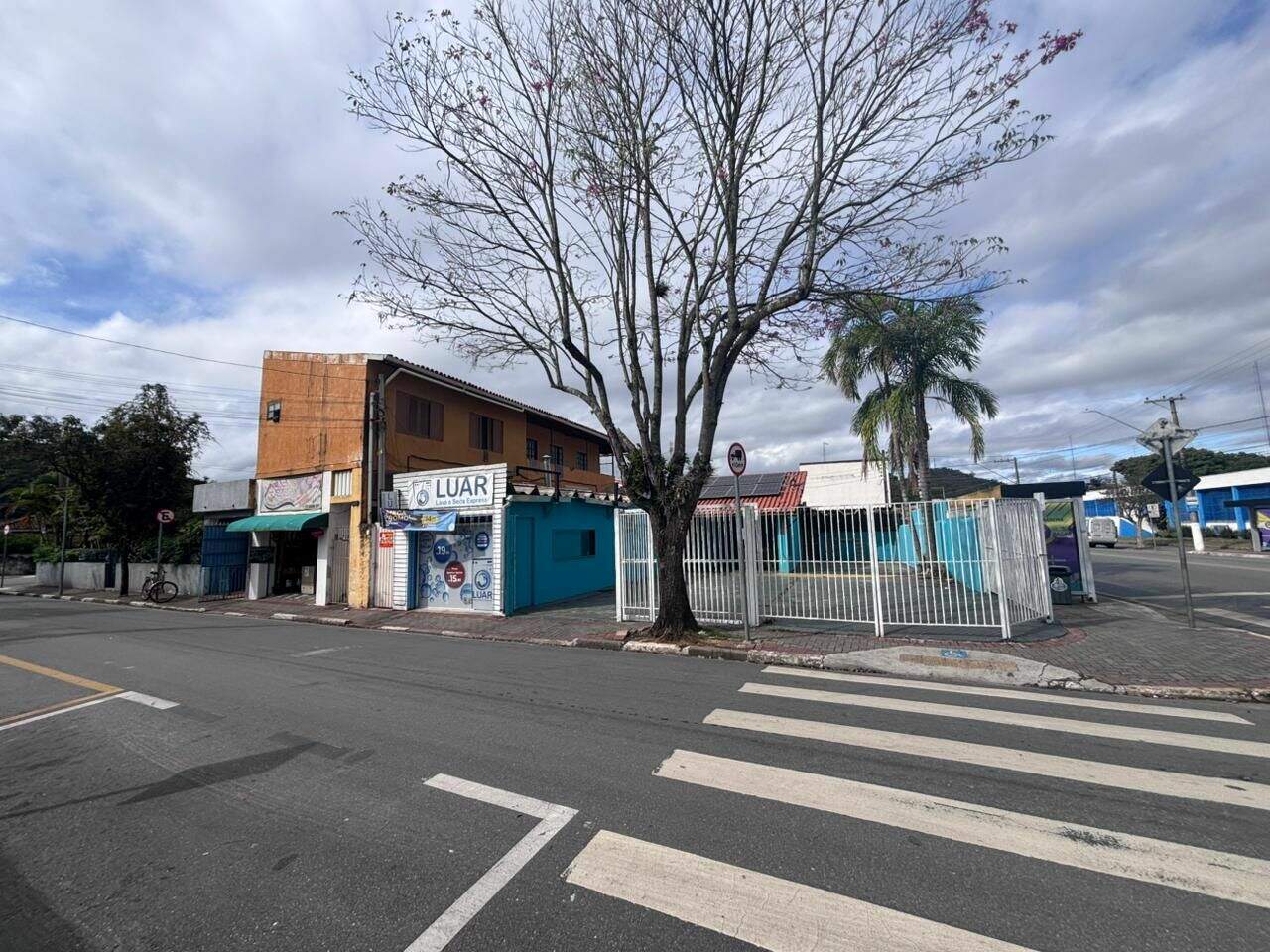 Ponto para aluguel no Centro: 