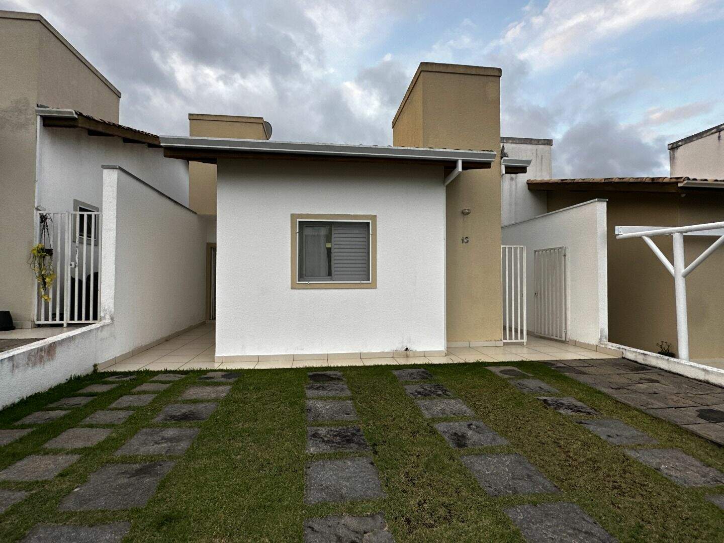 Casa à venda no Estância Guararema: 