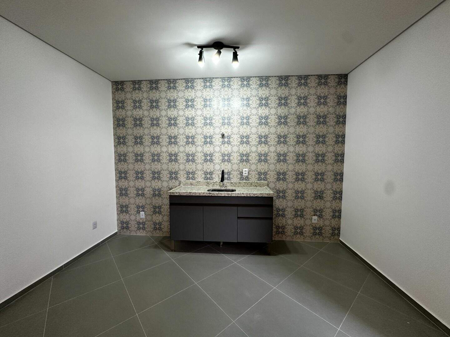 Casa para aluguel no Itapema: 