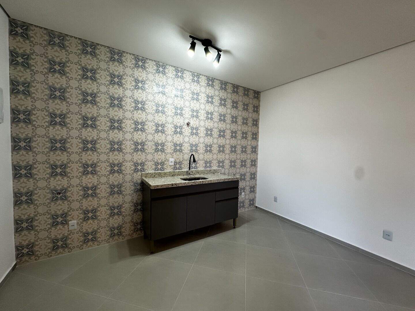 Casa para aluguel no Itapema: 
