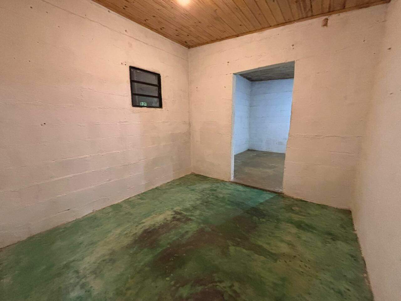 Casa para aluguel no Freguesia da Escada: 