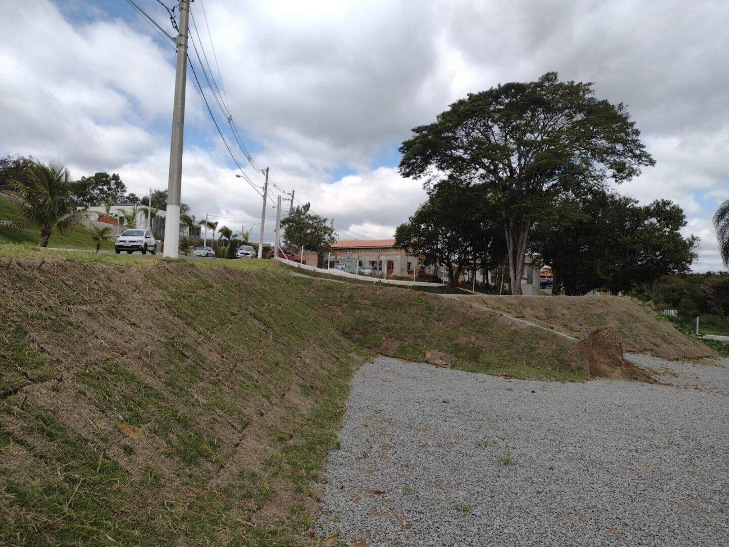 Terreno à venda no Cerejeira: 