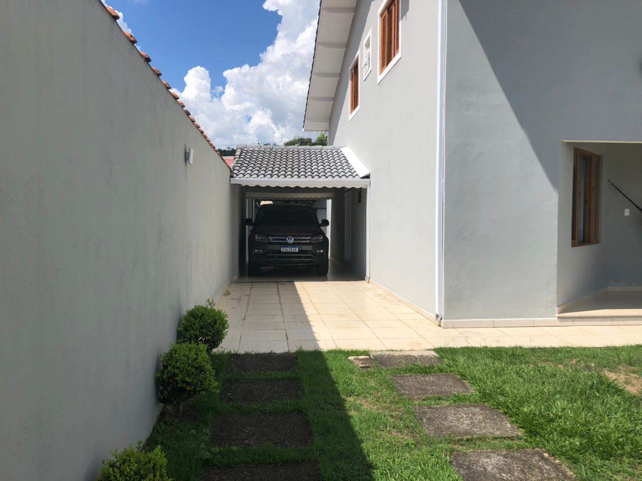Casa para aluguel no Centro: 