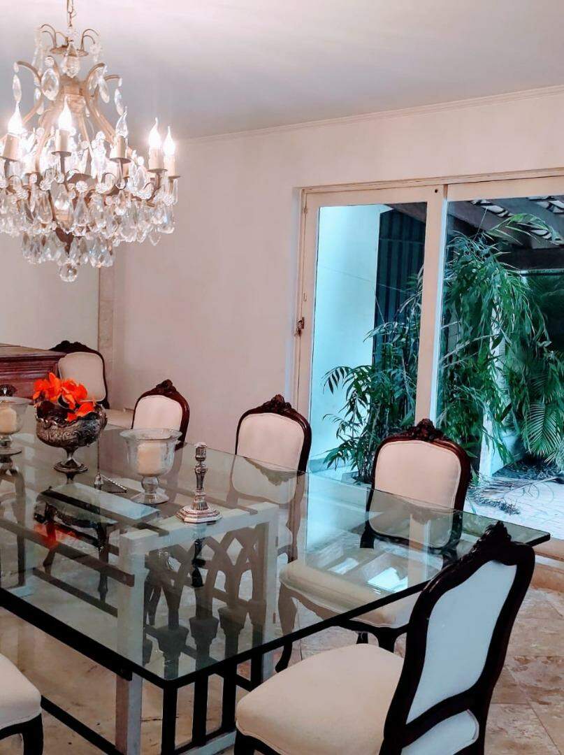 Casa à venda no Jardim Guedala: 