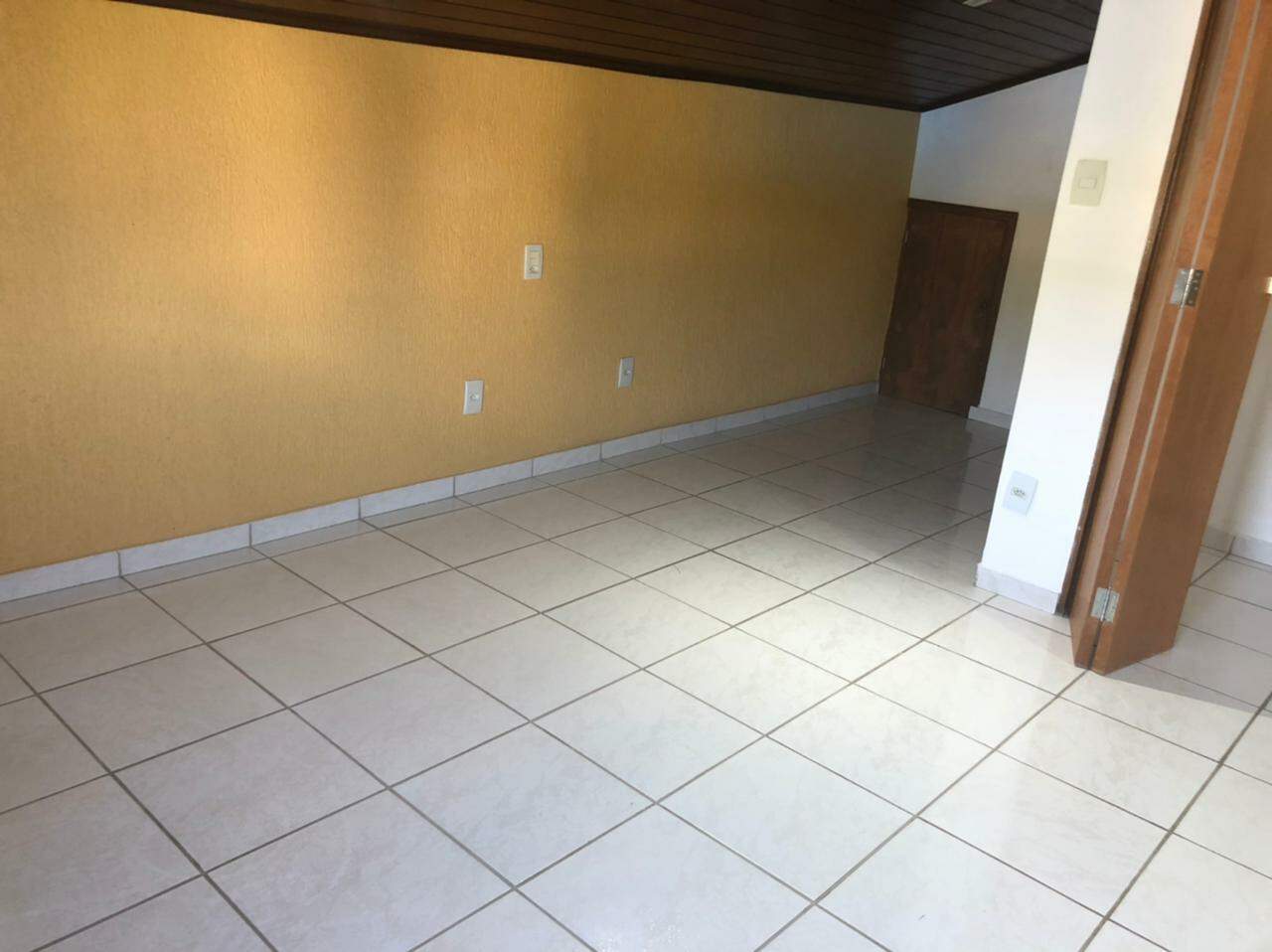 Casa para aluguel no Centro: 