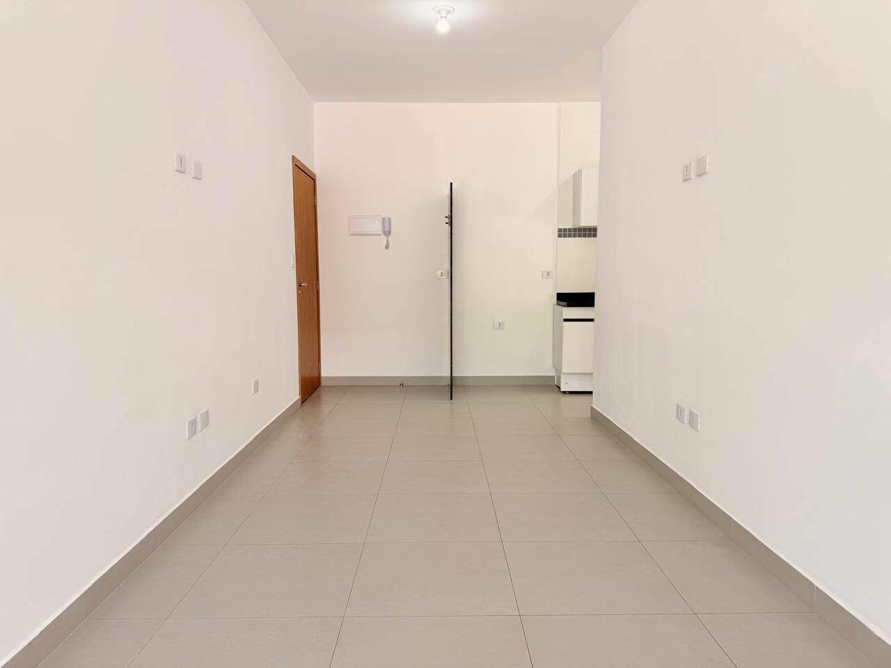 Apartamento para aluguel no Freguesia da Escada: 