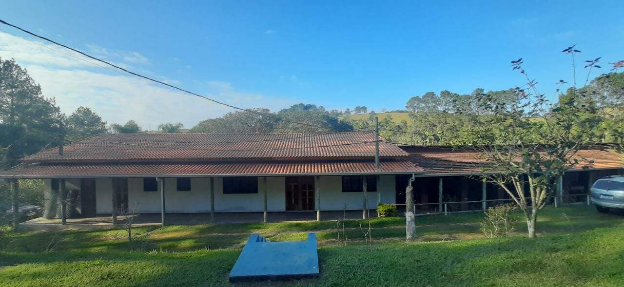 Sítio à venda no Nogueira: 