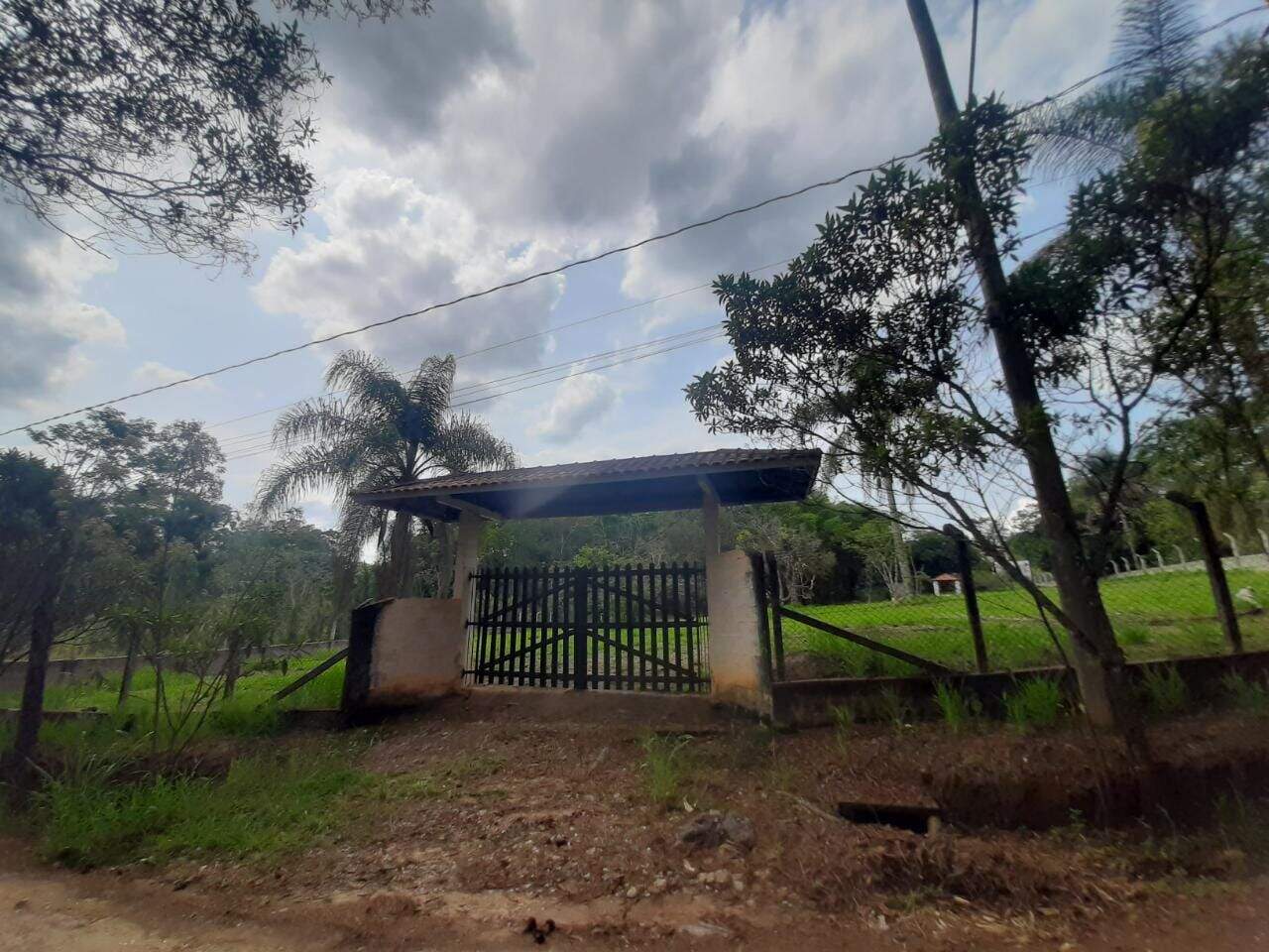 Terreno à venda no Chácaras Rurais de Guararema: 