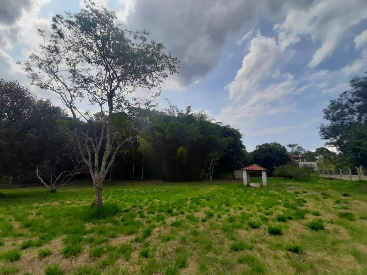 Terreno à venda no Chácaras Rurais de Guararema: 