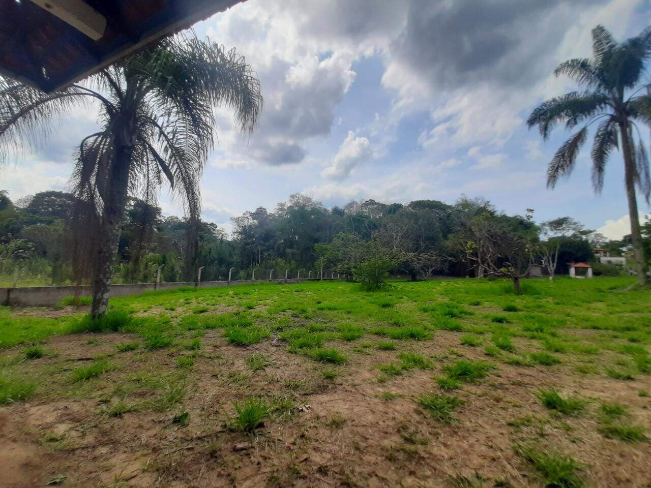 Terreno à venda no Chácaras Rurais de Guararema: 