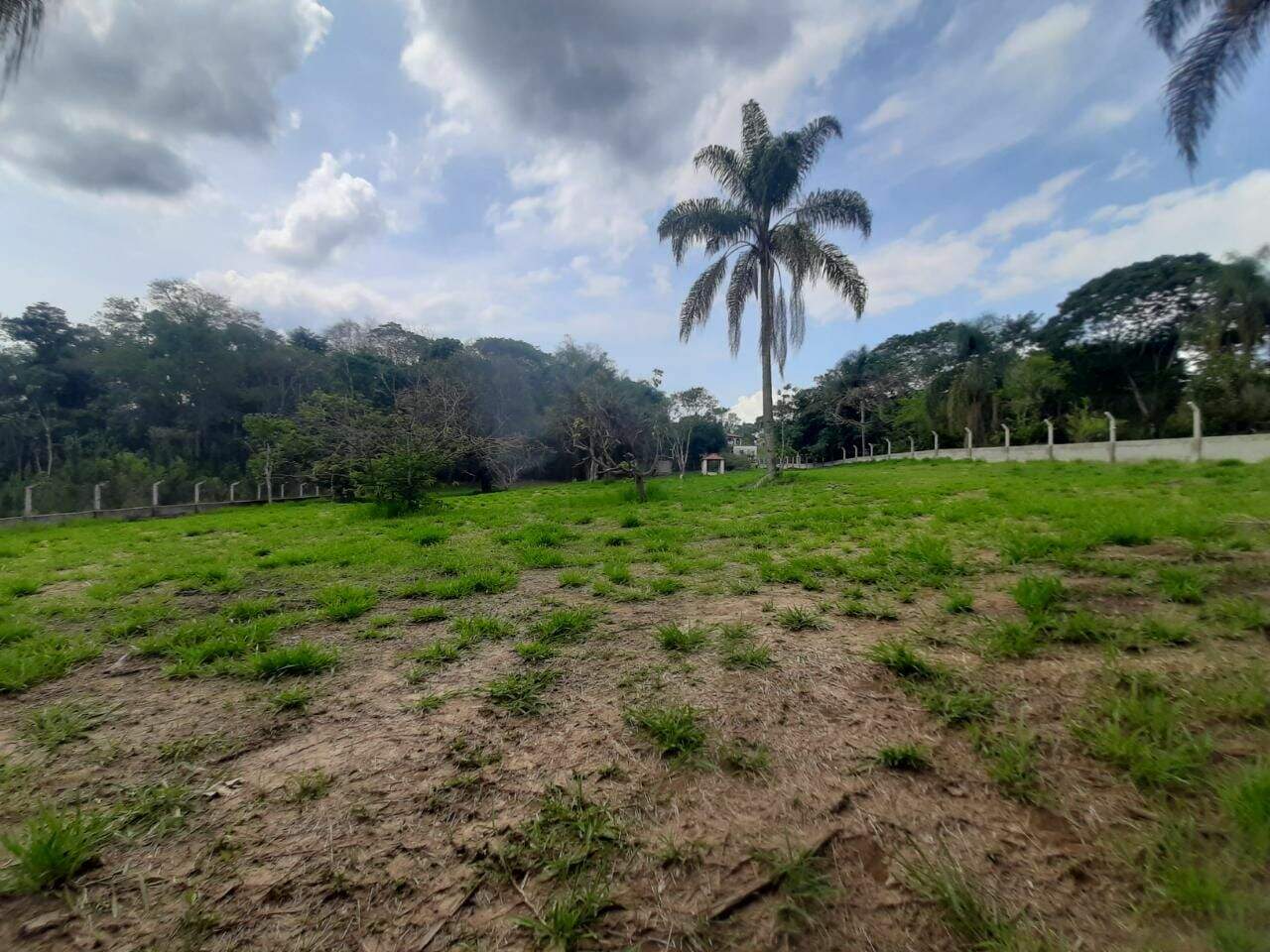 Terreno à venda no Chácaras Rurais de Guararema: 