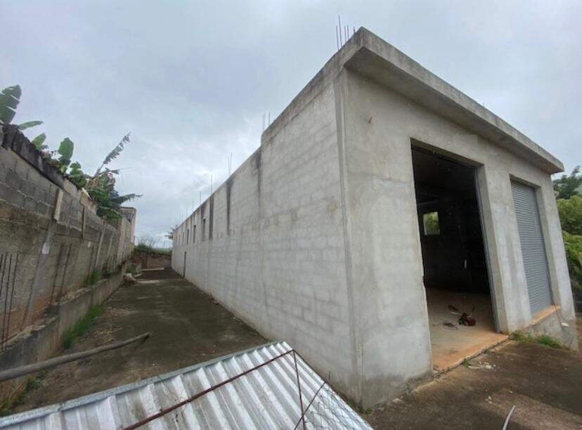 Galpão à venda no Chacara Santa Branca: 