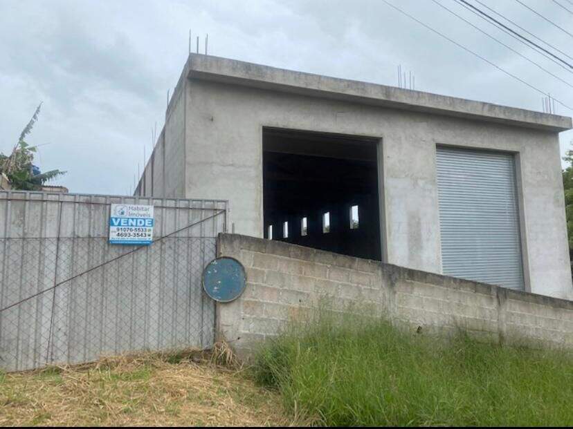 Galpão à venda no Chacara Santa Branca: 