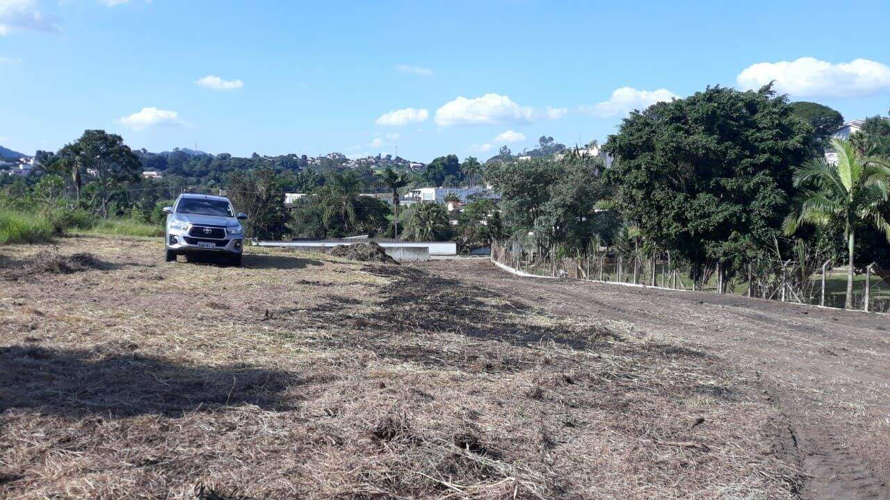 Terreno à venda no Botujuru: 