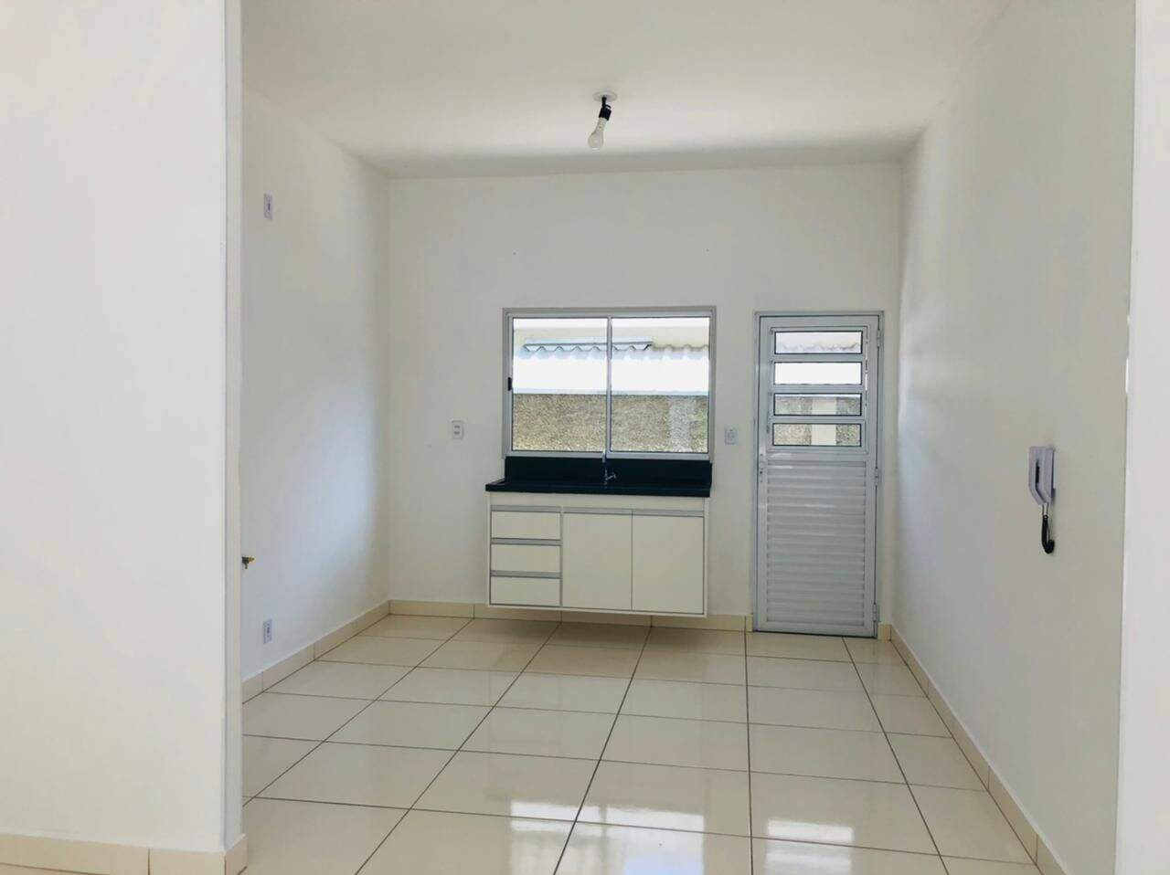 Casa para aluguel no Nogueira: 