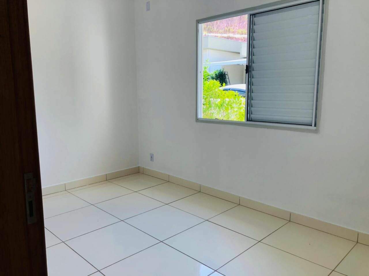 Casa para aluguel no Nogueira: 