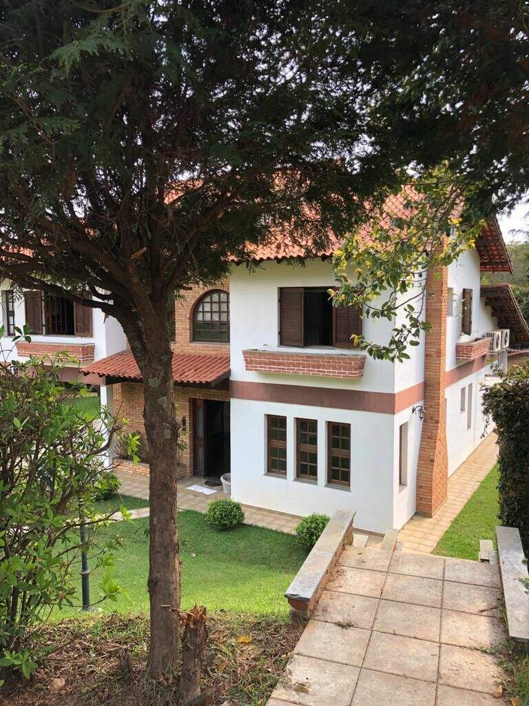 Sobrado à venda no Caputera: 
