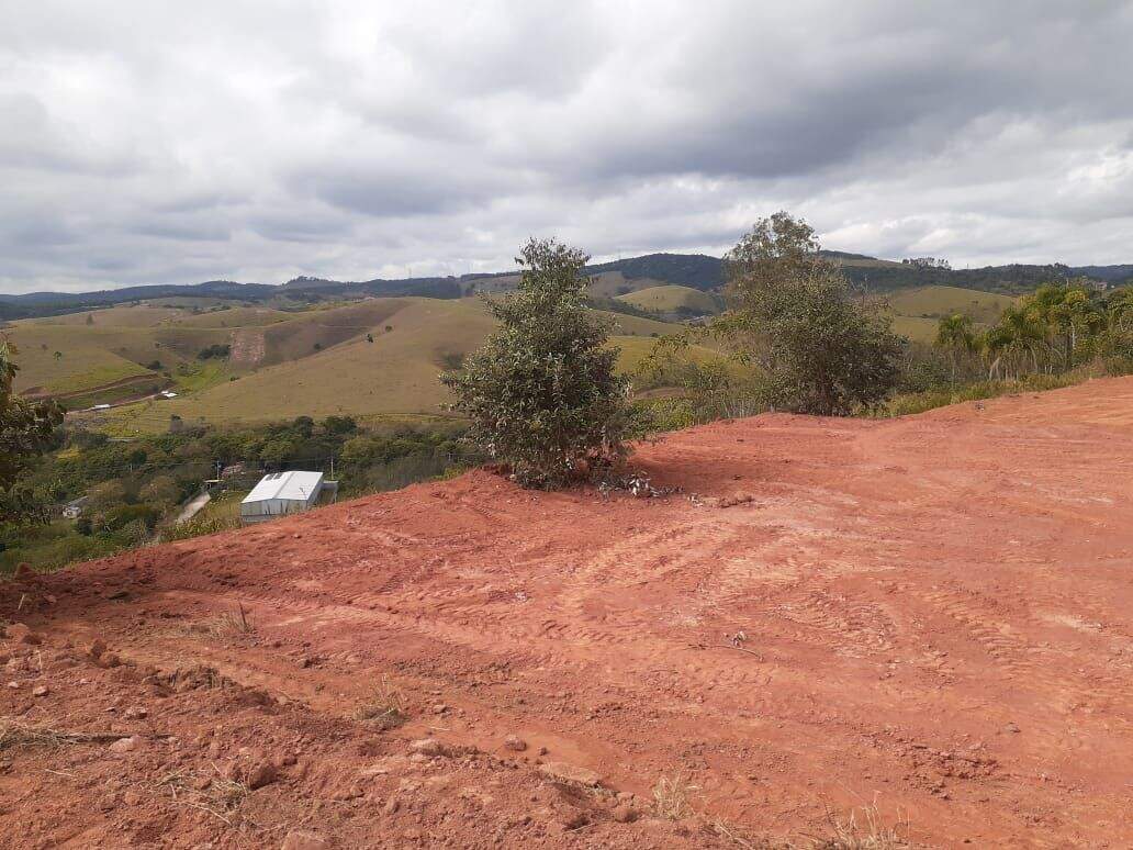 Terreno à venda no Nogueira: 