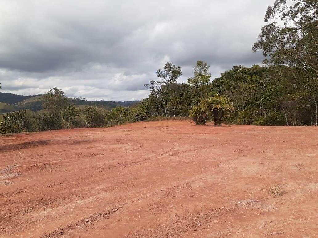 Terreno à venda no Nogueira: 